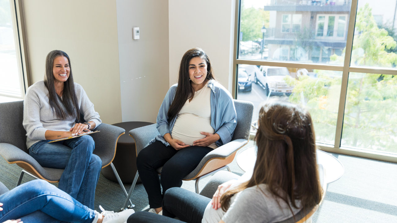 Support group for expecting mothers